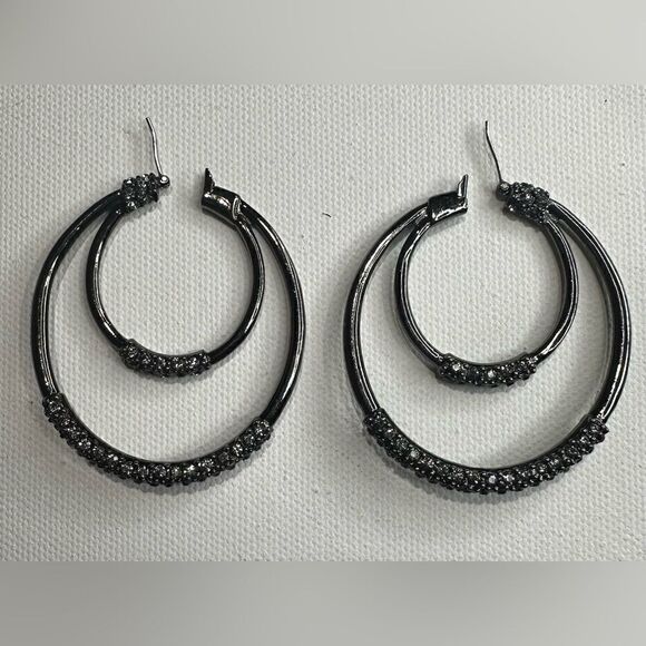 Avante Guard Metalllic Adjustable Choker Bundle w/3 Bangle Bracelets & Earrings - Picture 10 of 13